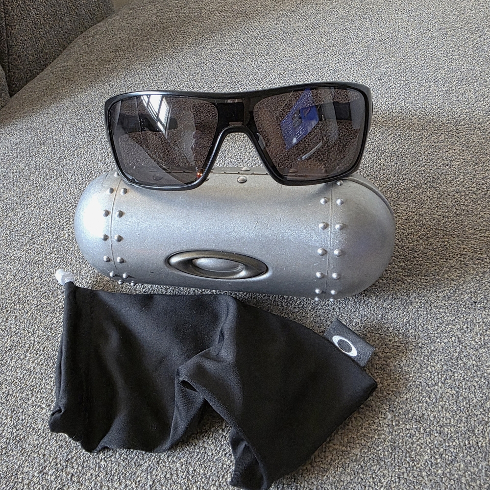 Oakley Black Gascan Sunglasses with Silver Case